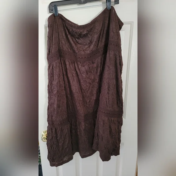 NWT Avenue Brown Tiered Maxi Skirt - Picture 8 of 8